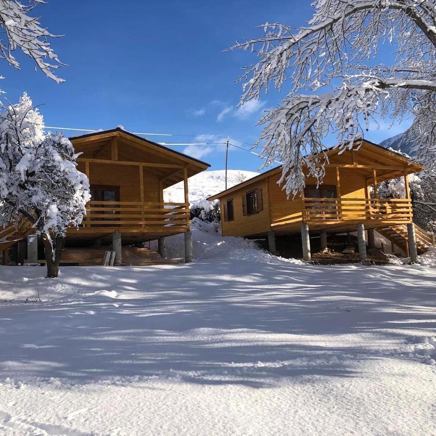 Camping, Hotel De Plein Air Les Cariamas Chateauroux-les-Alpes Exteriér fotografie