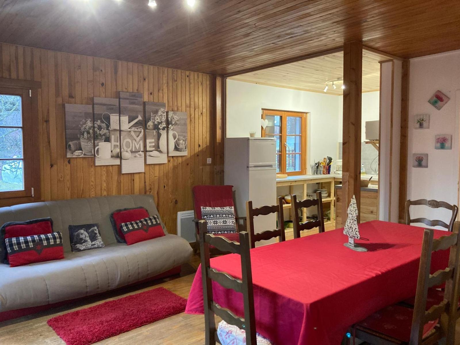 Camping, Hotel De Plein Air Les Cariamas Chateauroux-les-Alpes Exteriér fotografie